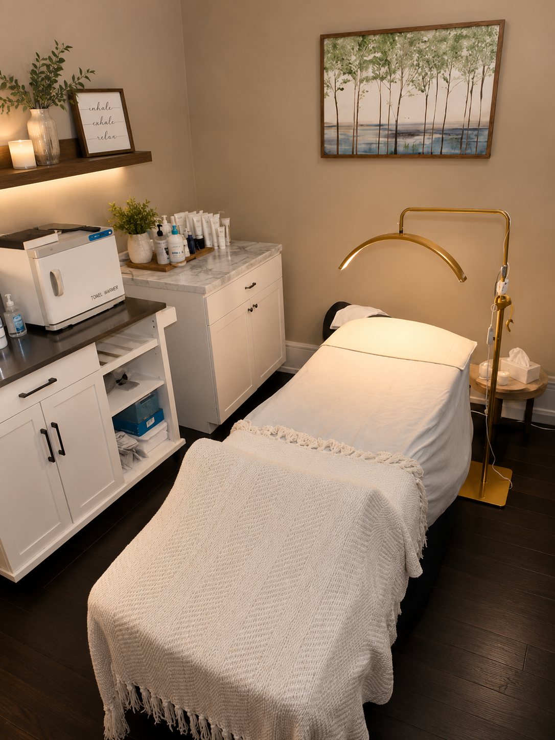 How Professional Facials Improve Your Skin: Benefits, Types & Results